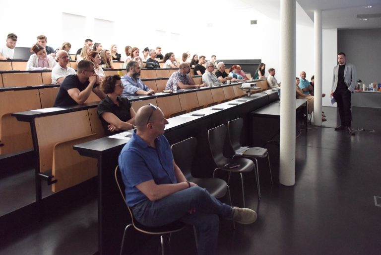 Foto-Almira-Catovic-Young-reserachers-day-fgpa (20)