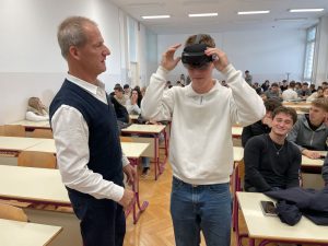 Dan odprtih vrat UM FGPA ponudil vpogled v študij prihodnosti