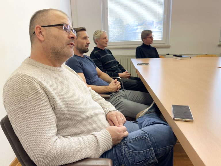 Gostujoča profesorja z ukrajineske univerze sta predavala na UM FGPA (3)